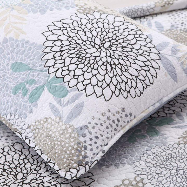 Finely Stitched Carolina Floral Quilt Set - Garden Blooms