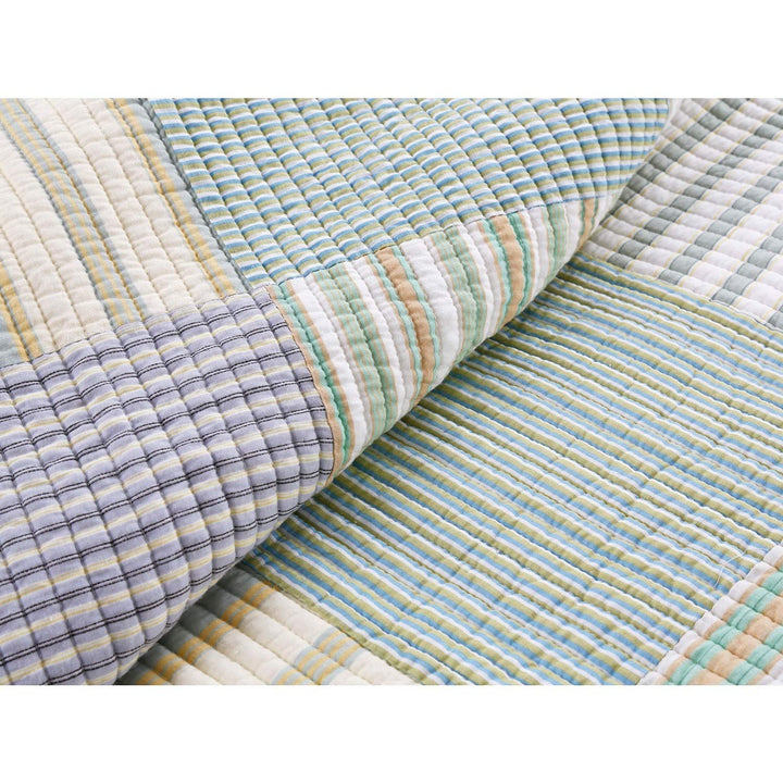2 Piece Patchwork Themed Quilt Set Striped Pattern Bedding