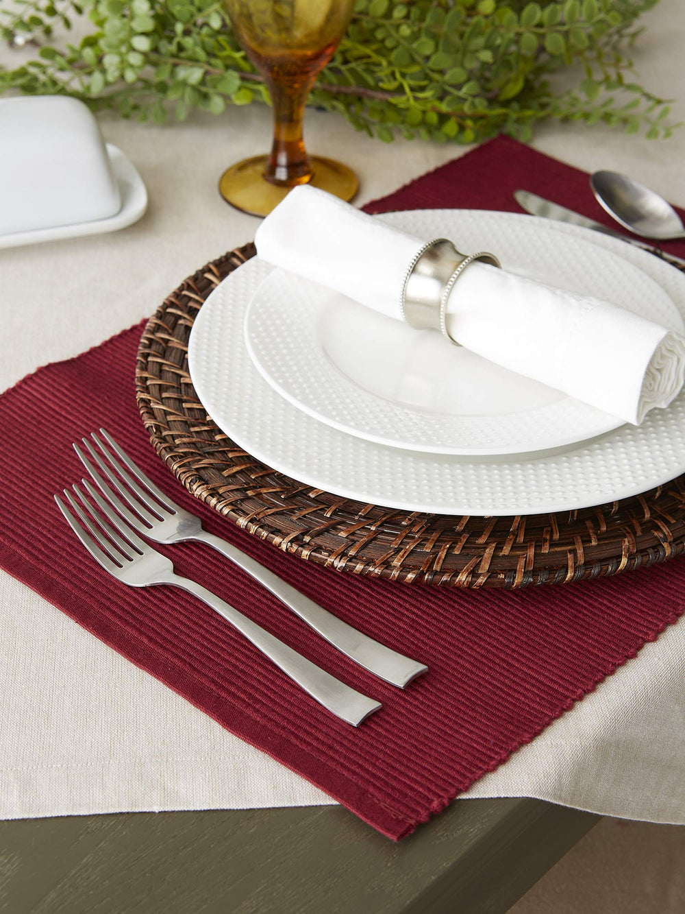 CC Home Furnishings Set of 6 Wine Red Ribbed Placemats 19” x 13" - Diamond Home USA