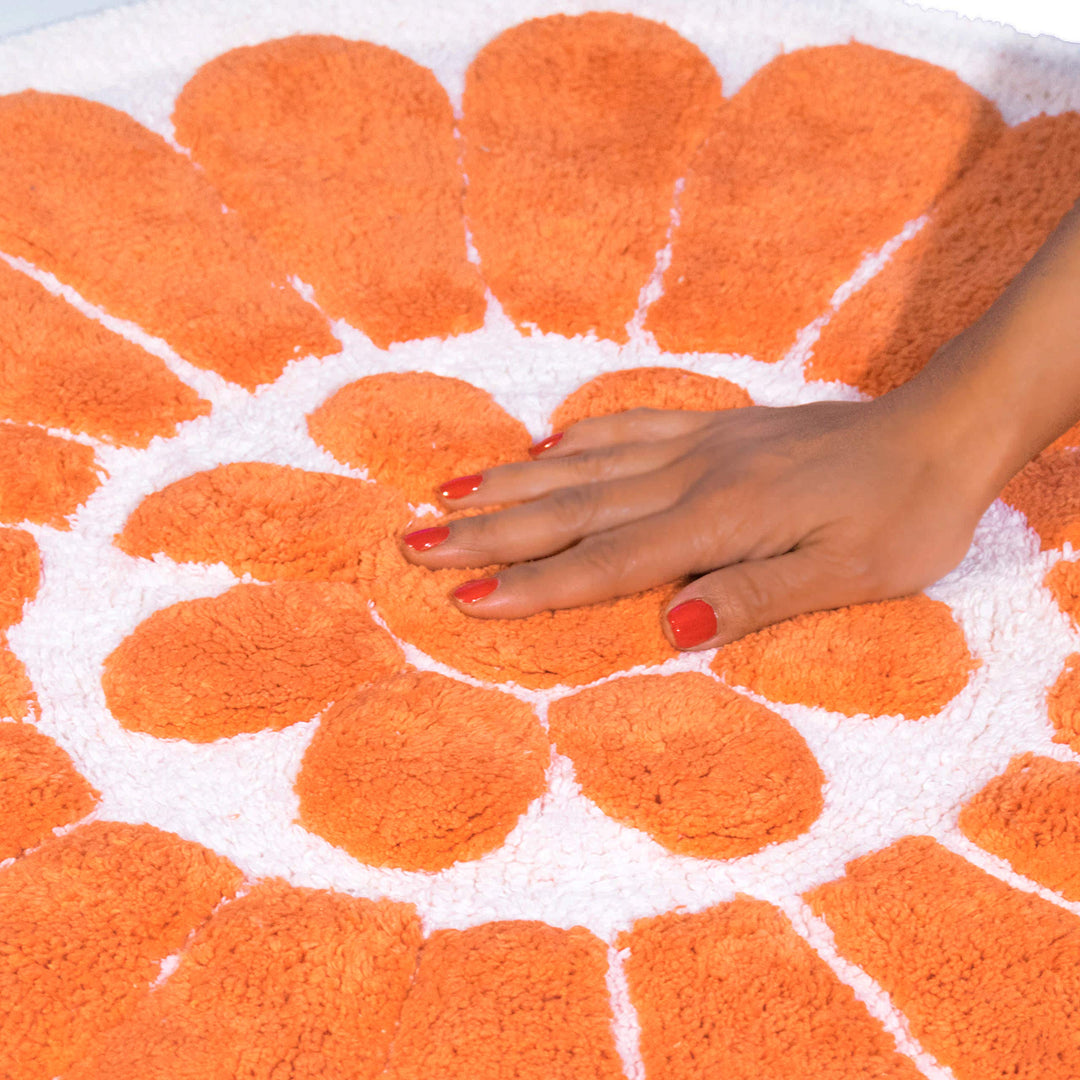 Chesapeake Bursting Flower 2 Pc. White & Coral Round Bath Rug Set 4595 (24" & - Diamond Home USA