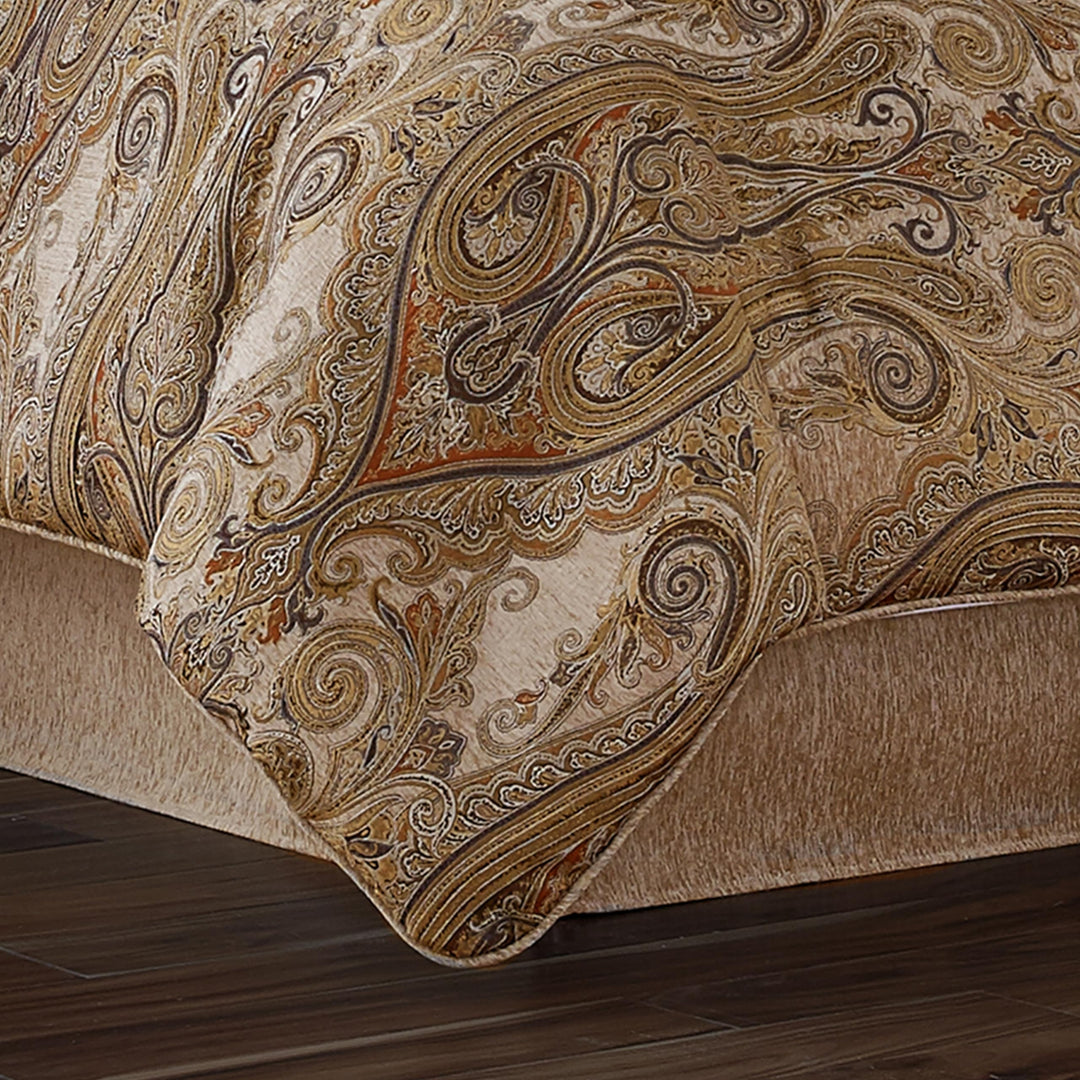 J. Queen New York Luciana Comforter Set Beige - Diamond Home USA