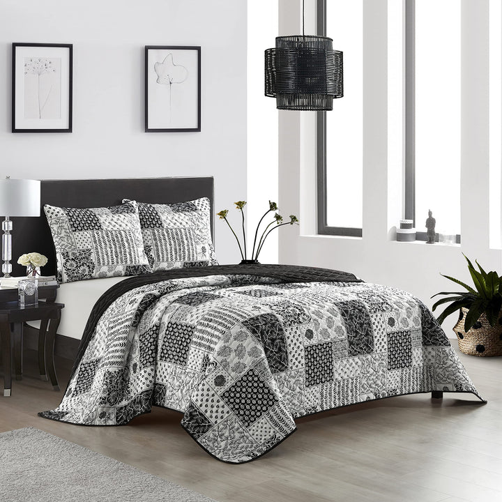Stratford Park All Season Floral Printing 3 Piece Quilt Set Queen Size Black