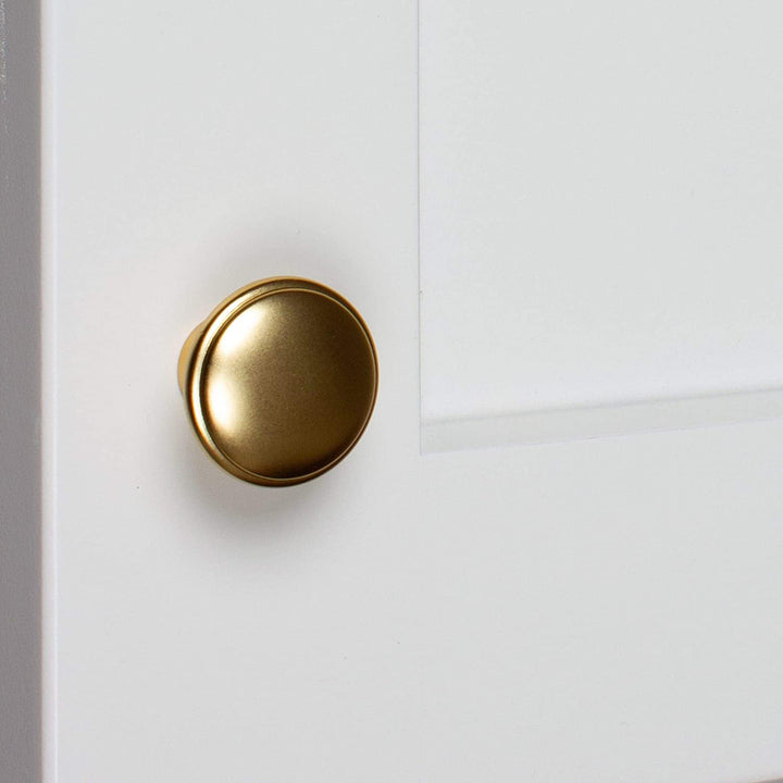 1 1/8 Gold Round Ring Cabinet Knobs 10 Pack Traditional Zinc Finish - Diamond Home USA