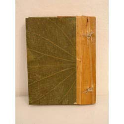 Handmade Double Leaf Design Photo Album (Indonesia) Modern Contemporary Unisex - Diamond Home USA