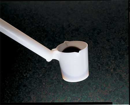 Graduated Dipper 500 mL 3 Ft Handle