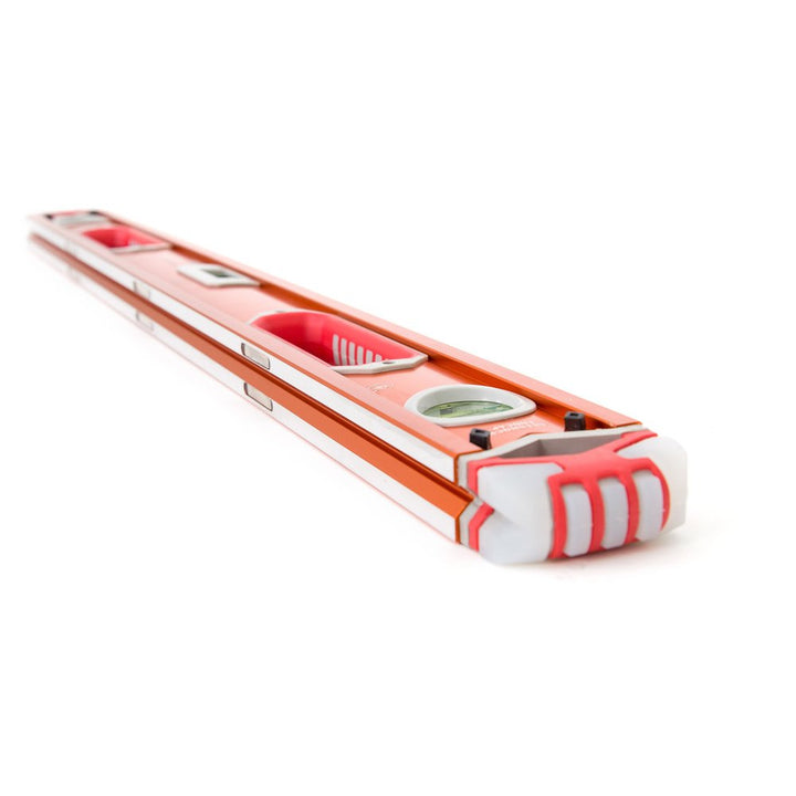Swanson Tool 32 IN. Savage Magnetic Box Beam Level with Gelshock End - Diamond Home USA
