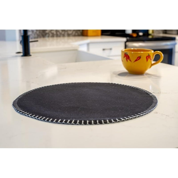 Black Cotton Placemat 15" Round (Set of 4) - Diamond Home USA