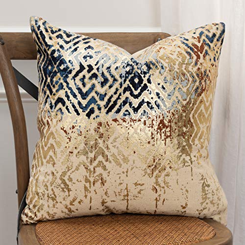 Rizzy Home Geometric 20" x 20" Cotton Pillow Cover in Multi-Color - Diamond Home USA
