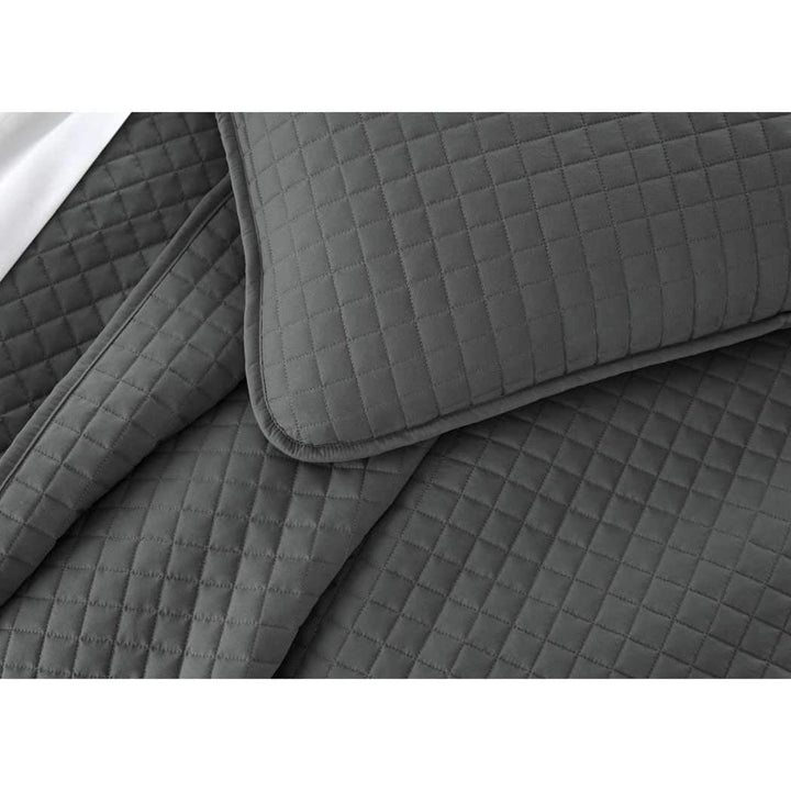 3 Piece Oversized Slate Quilt Set Square Pattern Themed
