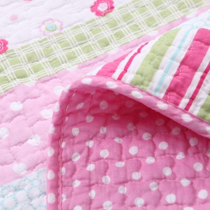 J&C Girls Pink and Pastels Cotton Quilt Set (Twin) - Diamond Home USA