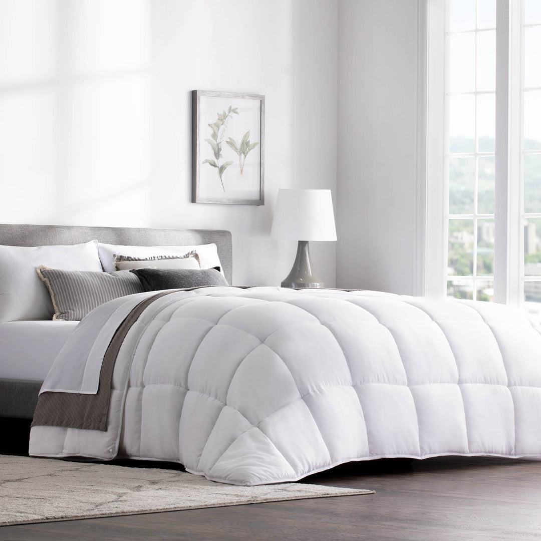 WEEKENDER Comforter Duvet Insert Full White Quilted Down Alternative All