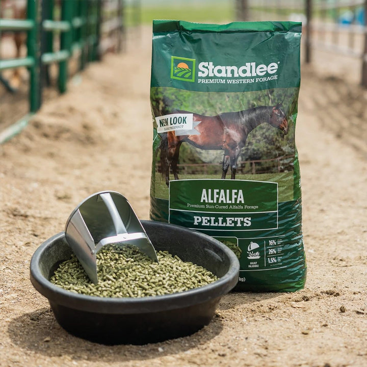 STANDLEE HAY COMPANY 1175-30101-0-0 40 lb Premium Alfalfa Pellet Red - Diamond Home USA