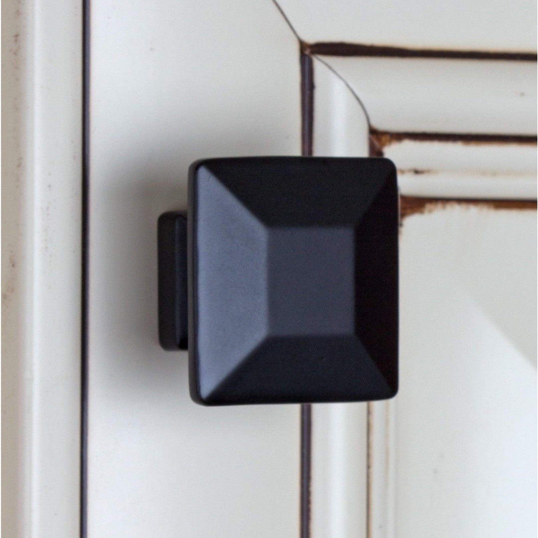 1.375-inch Matte Black Square Cabinet Knobs (Pack of 25) Metal - Diamond Home USA