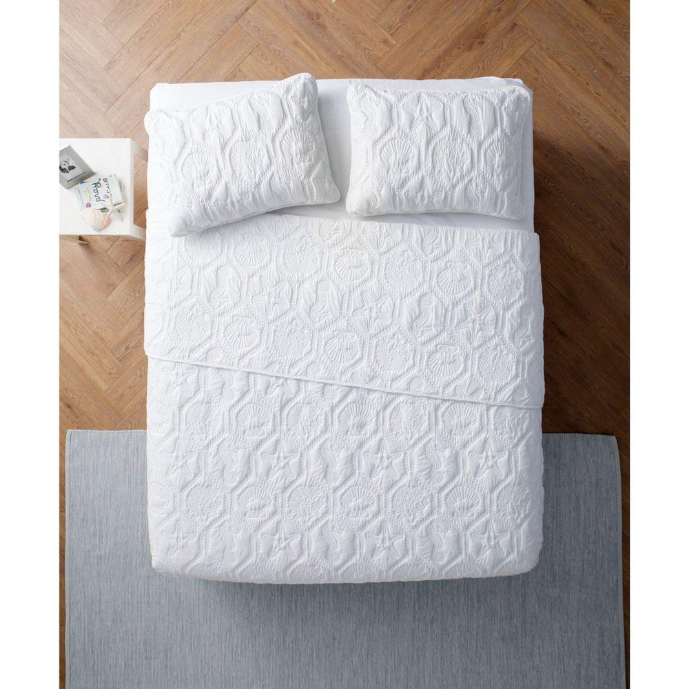 3 Piece White Embossed Seashell Theme Quilt Queen Set Beautiful Classic - Diamond Home USA