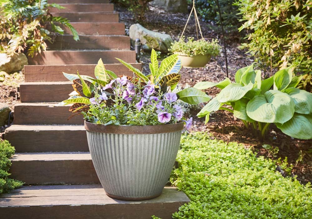 Southern Patio 10" Westlake Indoor/Outdoor Pleated Planter with Galvanized