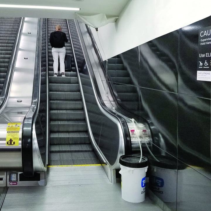 New Pig Roof Leak Diverter Bucket Kit - 5' x 5' - TLS121-TR - Diamond Home USA