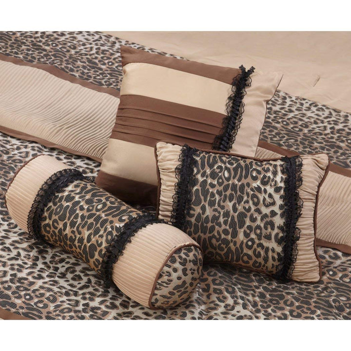 7-piece Ruched Jacquard Leopard Comforter Set
