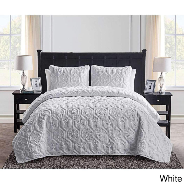 3 Piece White Embossed Seashell Theme Quilt Queen Set Beautiful Classic - Diamond Home USA