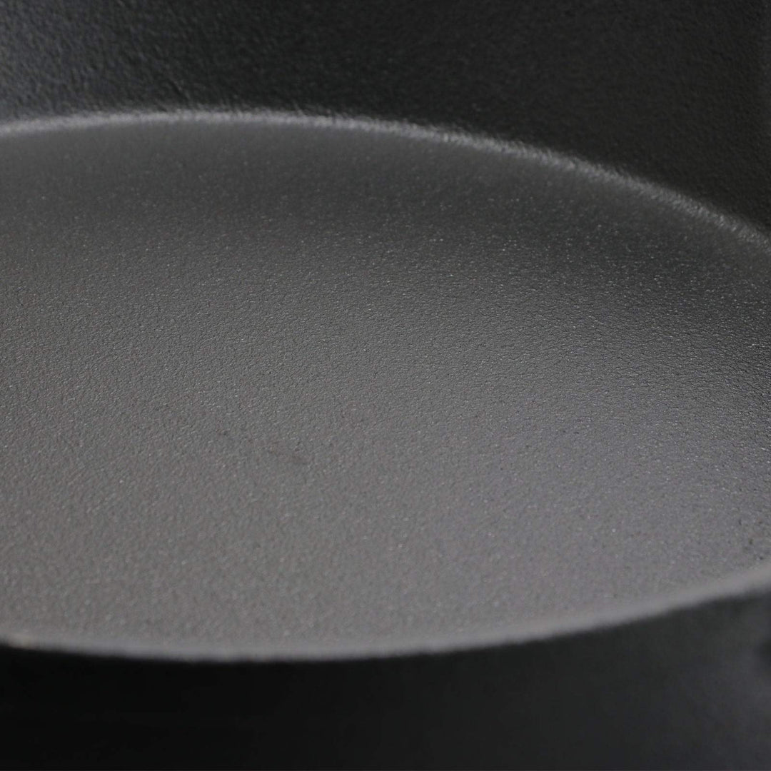 Store 12" Frying Pan Round Preseasoned O/s Color Sticker Black Cast Iron - Diamond Home USA