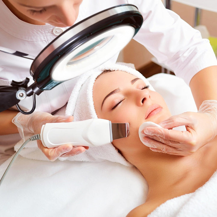 Lightview Led 5 Magnifier Rolling Base Floor Lamp Black Industrial Energy - Diamond Home USA