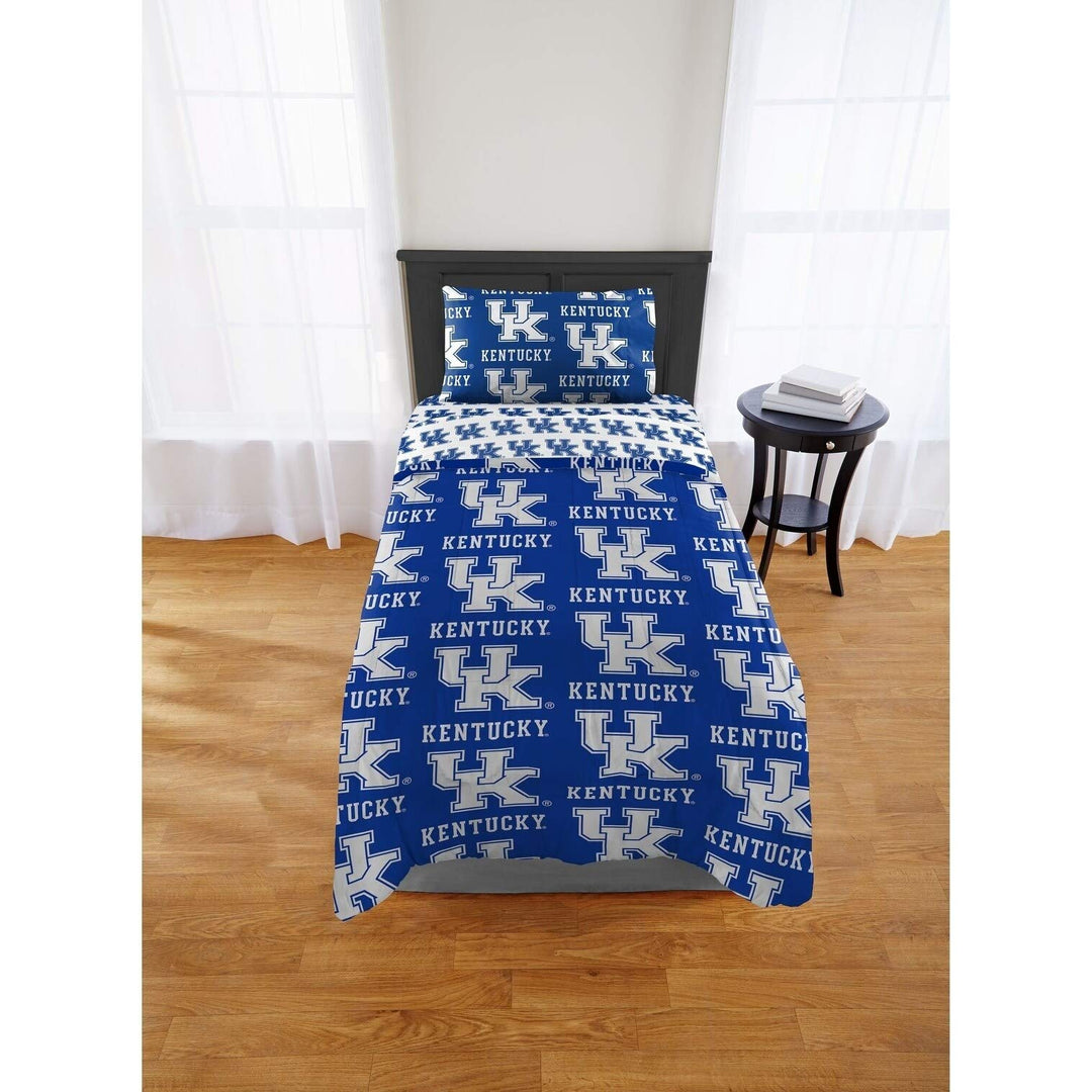 4 Piece Kentucky Wildcats r Twin XL Set College Football Themed