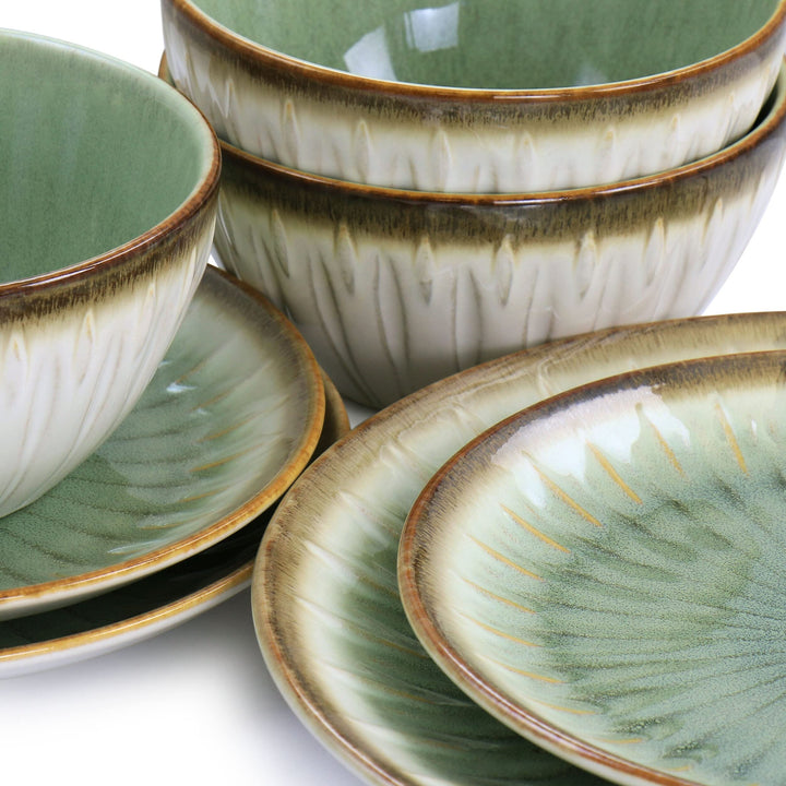 Bay 12 Piece Stoneware Dinnerware Set In Green Textured Traditional Round - Diamond Home USA