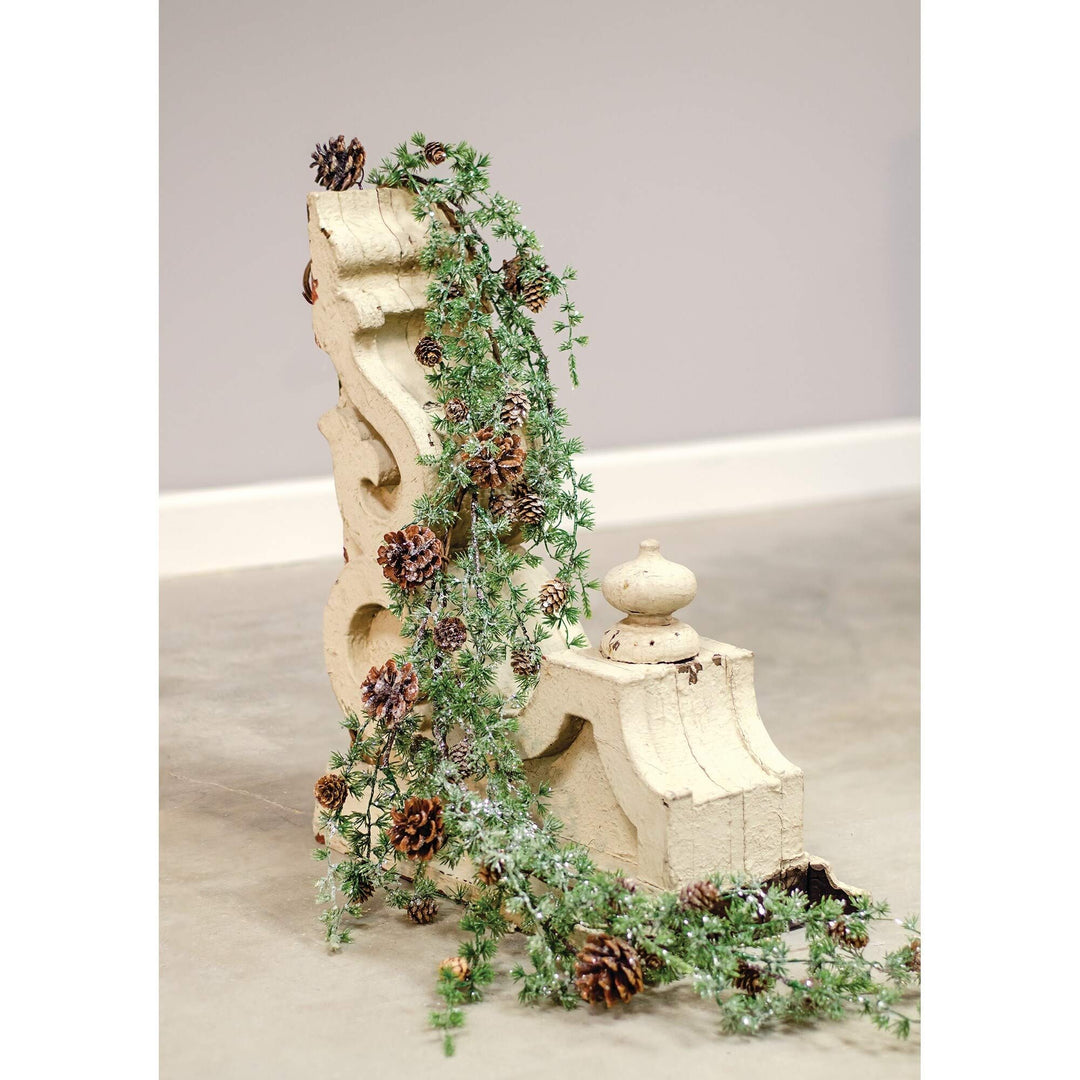 Vintage Floral ICY Stowe Cedar Garland 4ft