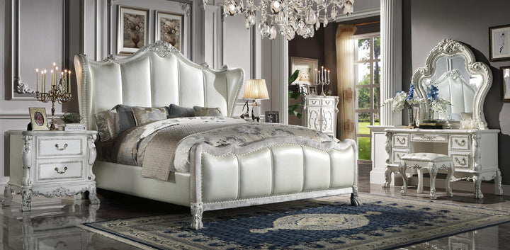 Acme Furniture Dresden II 20" Traditional Faux Leather Vanity Stool in White - Diamond Home USA