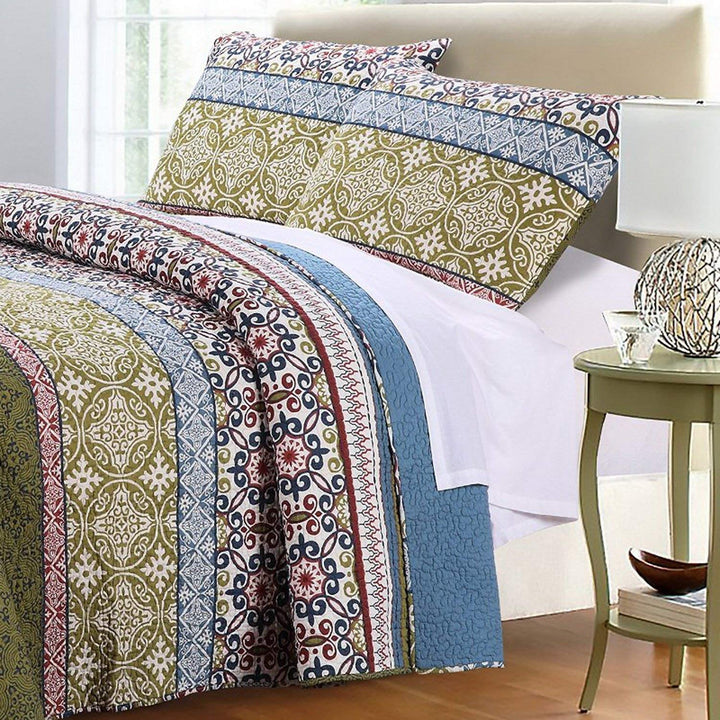 Boho Bohemian Quilt Set with Shams Geometric Pattern Mandala - 3 Piece
