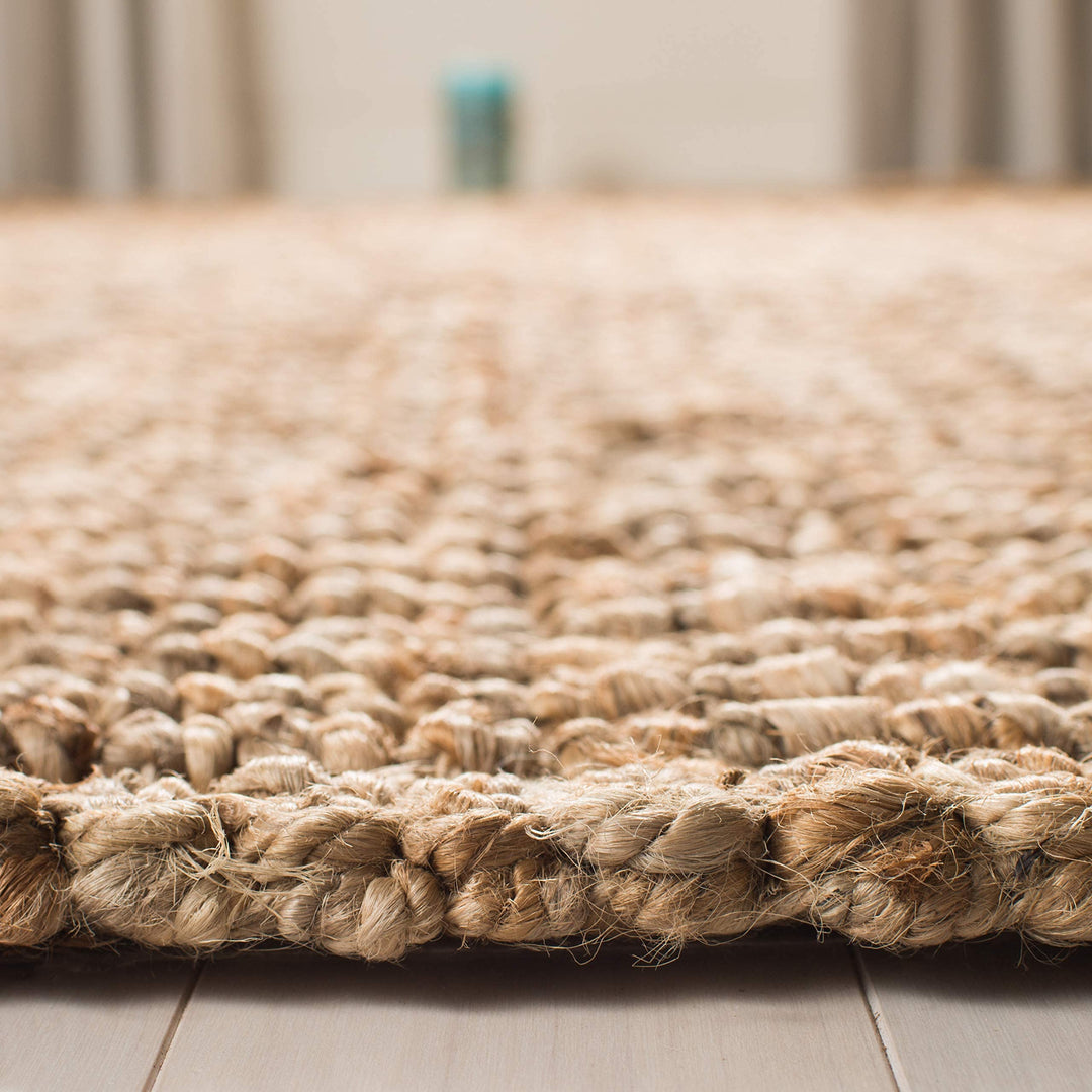 SAFAVIEH Natural Fiber Collection Area Rug - 6' Square Natural Handmade Chunky - Diamond Home USA