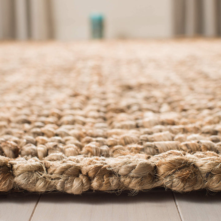SAFAVIEH Natural Fiber Collection Area Rug - 6' Square Natural Handmade Chunky - Diamond Home USA