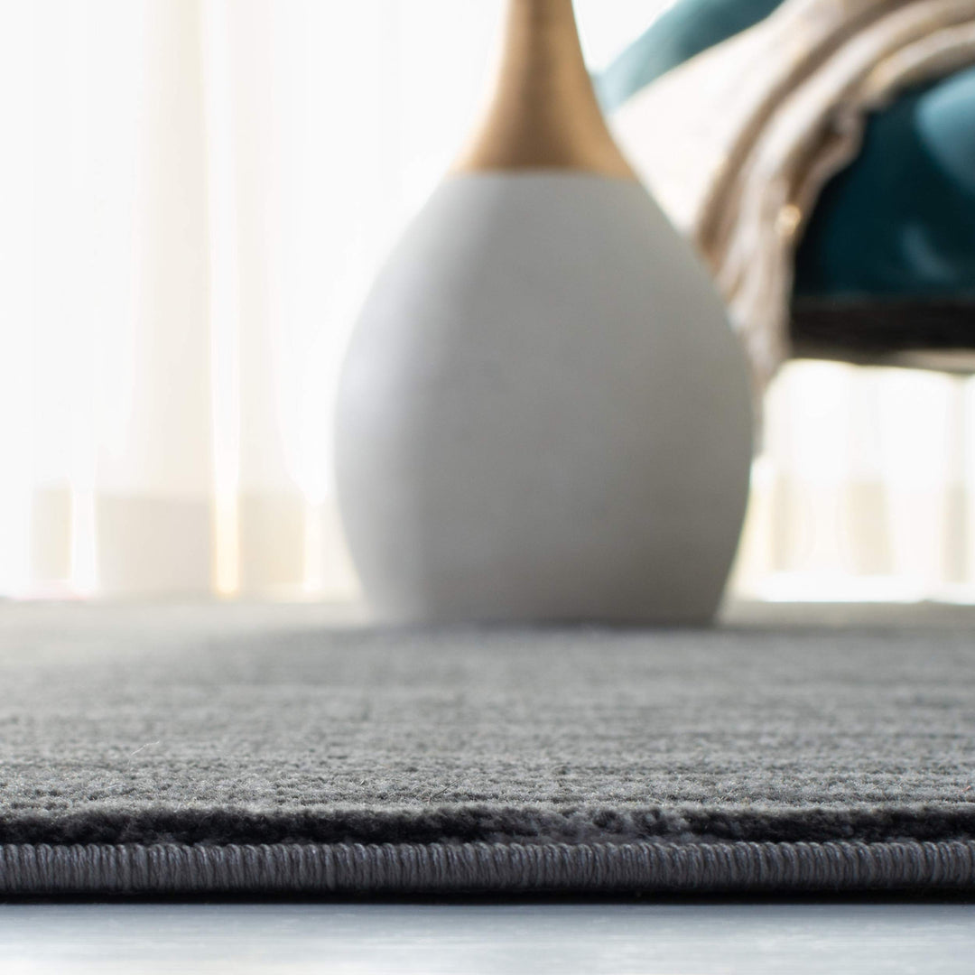 SAFAVIEH Vision Collection Area Rug - Creme Modern Ombre Tonal Chic