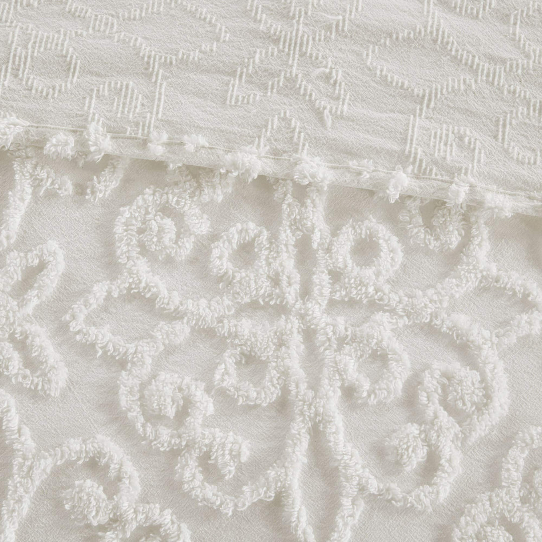 Oversized White Chenille Bedspread Full/Queen 102x118 Vintage Medallion Extra - Diamond Home USA