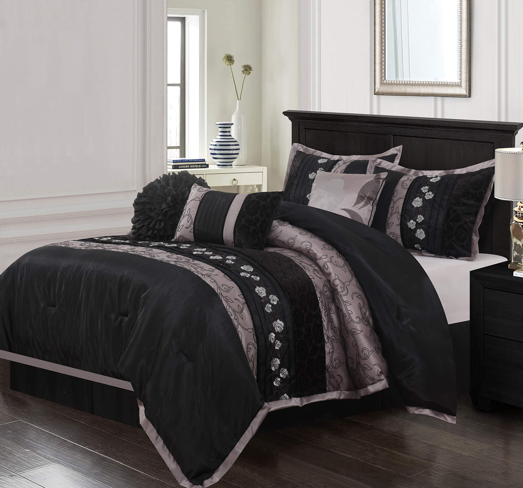 Stratford Park Chloe Comforter Set Queen Black