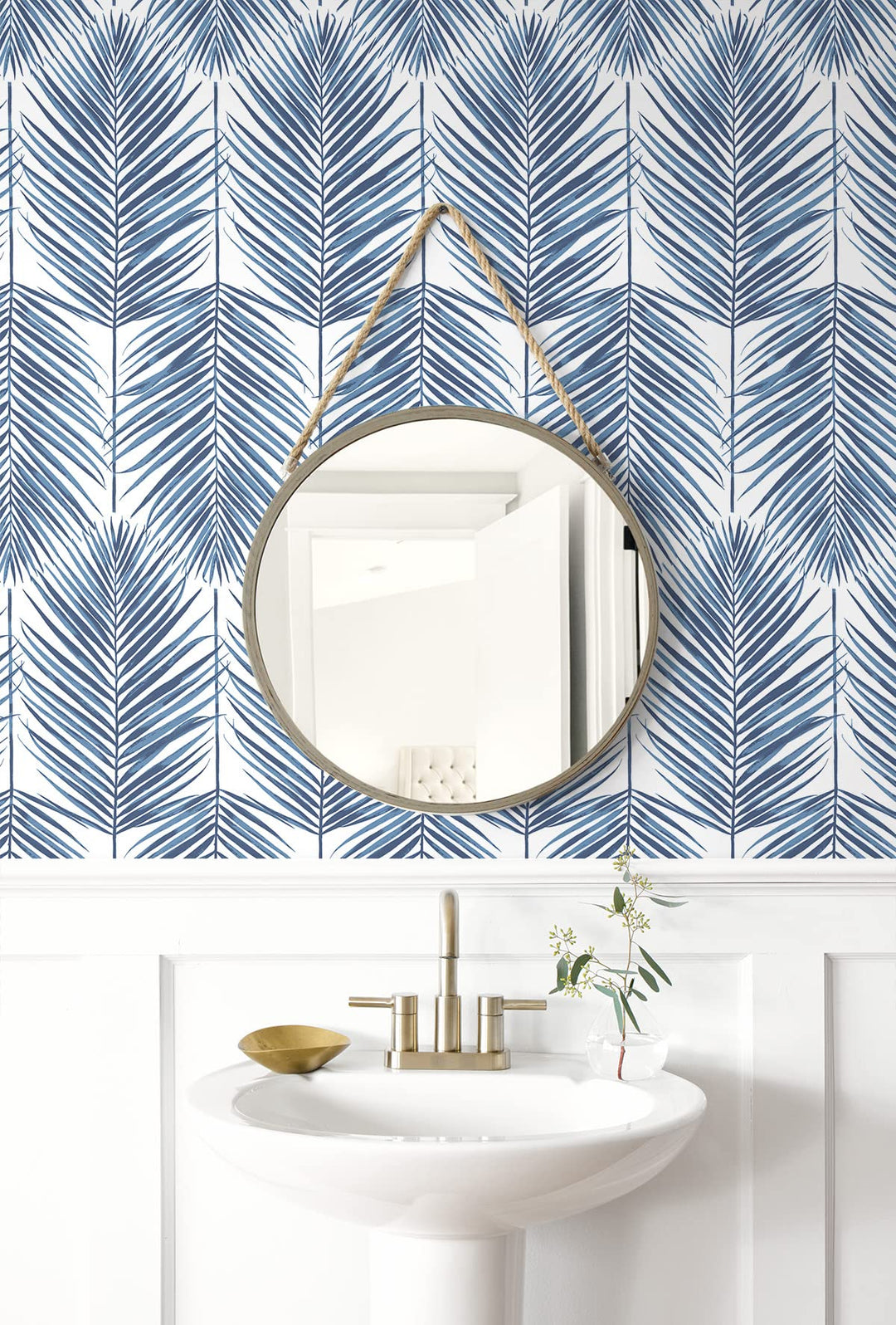 NextWall Paradise Palm Coastal Peel and Stick Wallpaper - Diamond Home USA