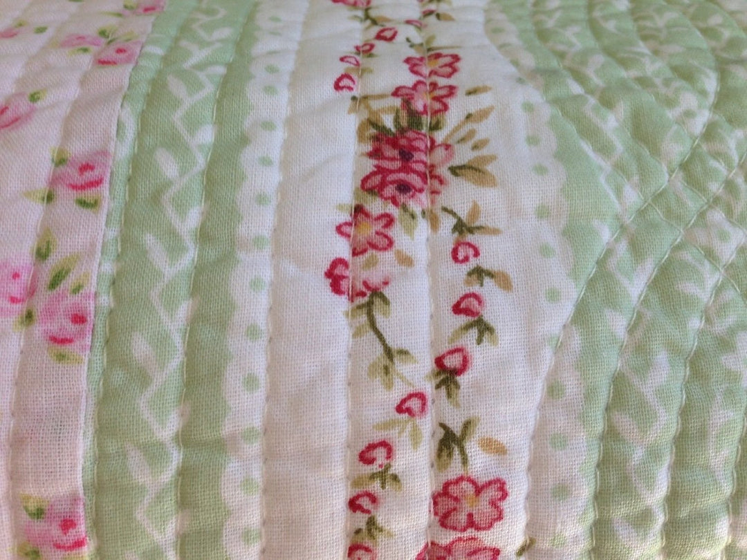 2 Piece Quilt & Sham Set Shabby Patchwork Vintage Chic