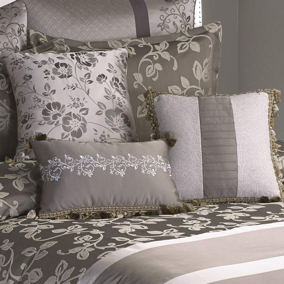 Riverbrook Home Sterling Collection Comforter Set Queen Heston - Platinum - Diamond Home USA