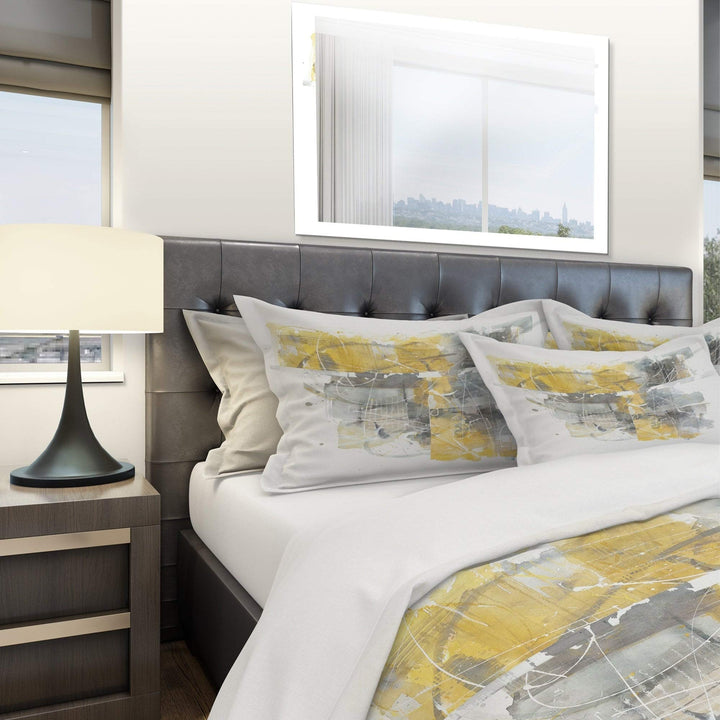 DESIGN ART Designart 'Moving in and Out of Traffic II Yellow Grey' Geometric Full/Queen Cover +2 Shams (comforter not included) - Diamond Home USA