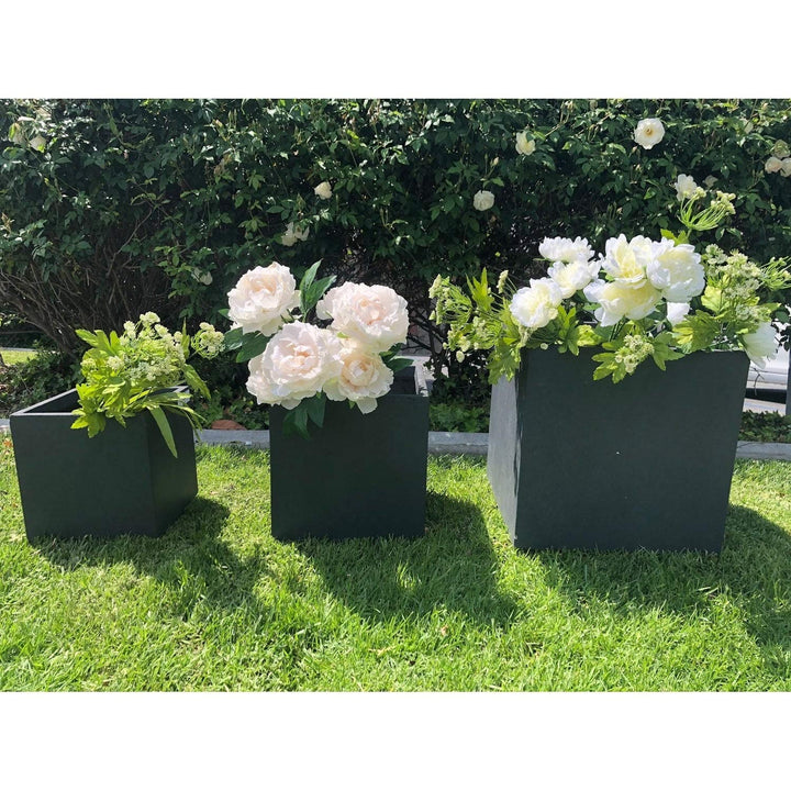 Lightweight Concrete Modern Square Granite of 3-15.7'x15.7'x15.7' Grey - Diamond Home USA