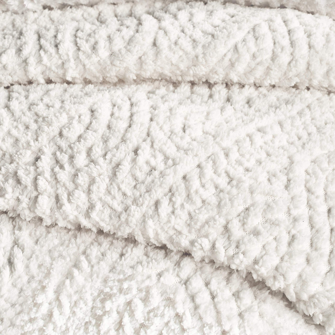 G.H. Bass Plush Sherpa Cable Knit Fluffy Soft Solid Pinsonic Cozy Comforter Full - Queen - Diamond Home USA