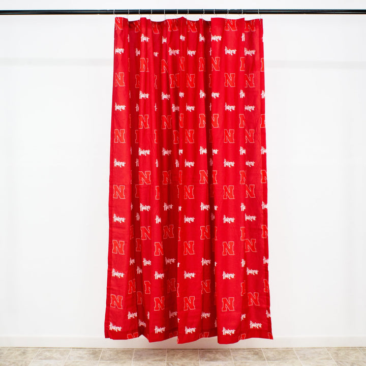 Nebraska Cornhuskers Printed Shower Curtain Cover 70" X 72" Red Sports - Diamond Home USA