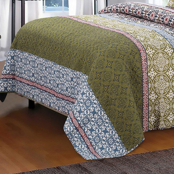 Boho Bohemian Quilt Set with Shams Geometric Pattern Mandala - 3 Piece
