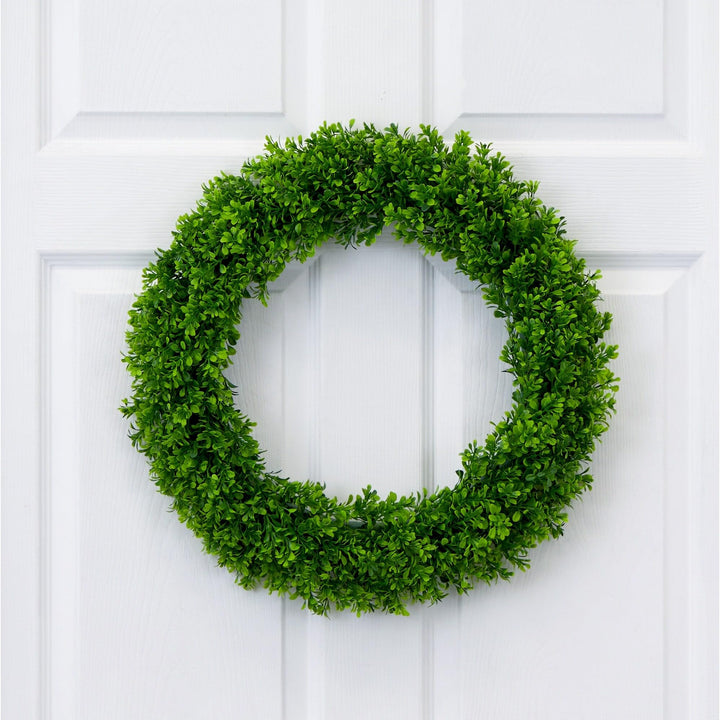 20" Artificial Boxwood Wreath Green Traditional Plastic Unadorned - Diamond Home USA