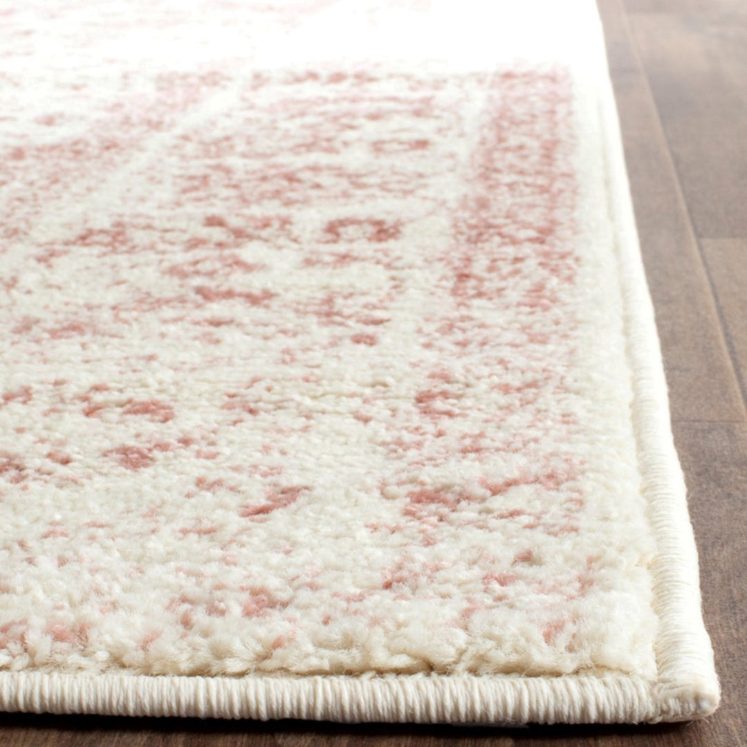 SAFAVIEH Adirondack Collection Area Rug - 6' Round Ivory & Rose Oriental - Diamond Home USA