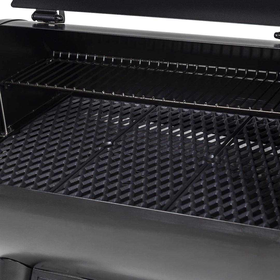 Dyna-Glo Signature Series Wood Pellet Grill & Smoker 697 Sq. In. Black/red - Diamond Home USA