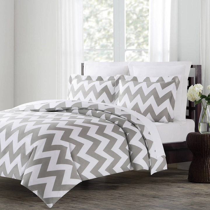 UN3 3 Piece Charcoal Light Grey White King Duvet Cover Set Chevron Themed - Diamond Home USA