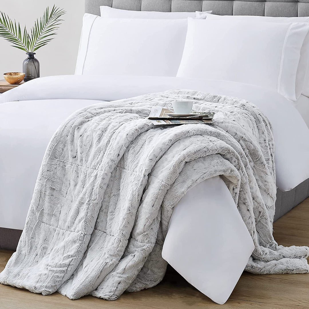 Christian Siriano - Luxurious Snow Leopard Fur Filled Neutral Throw (60" x - Diamond Home USA