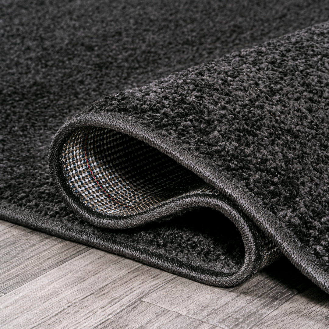 JONATHAN Y Tumbling Solid Low-Pile Area Rug
