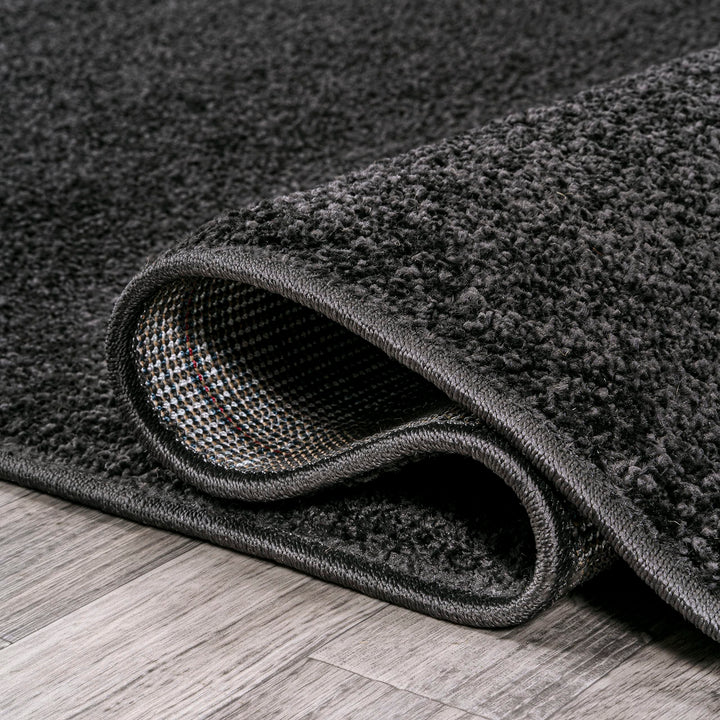 JONATHAN Y Tumbling Solid Low-Pile Area Rug