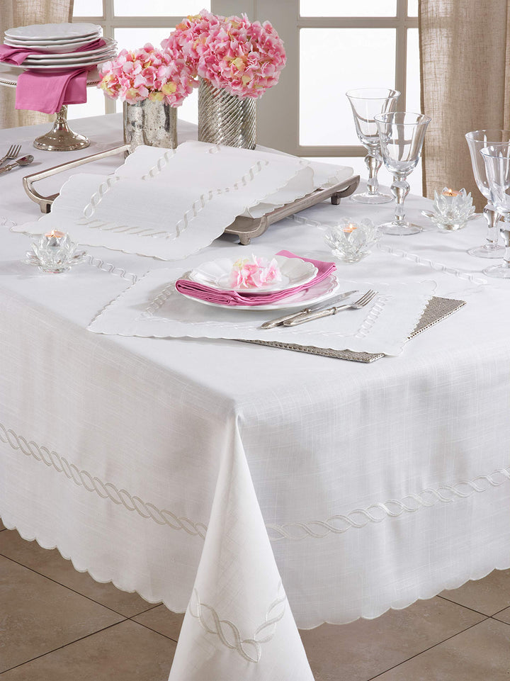 Stylish Tablecloth With Embroidered Braid Design